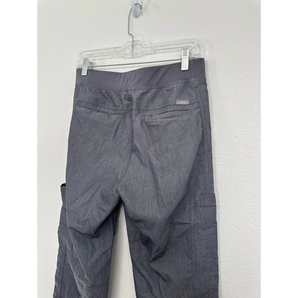 FIGS Men's Axim Cargo Scrub Pants Gray Straight Leg Size Small Medical T2001